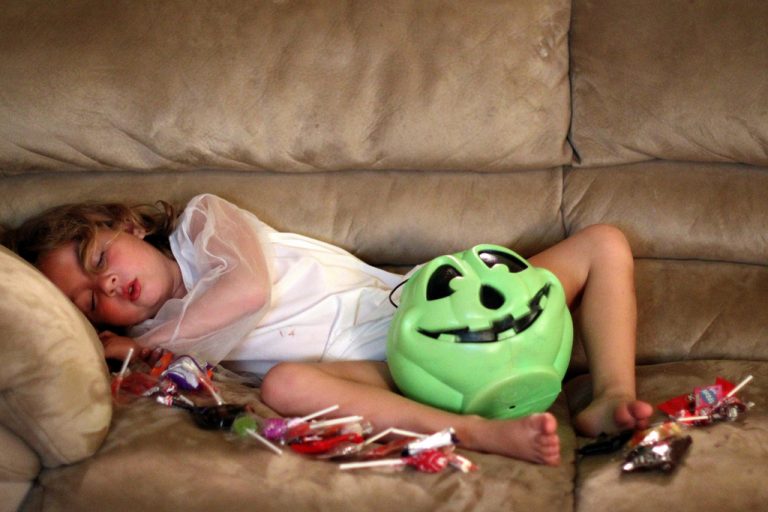 5 Tricks to Avoid Halloween Hangover