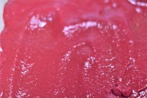 image of pureed raspberries