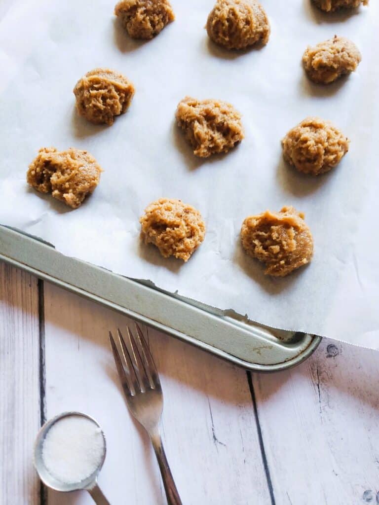 vegan cookies on cookie sheet before baking