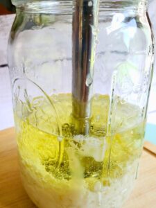 immersion blender mixing vegan mayo