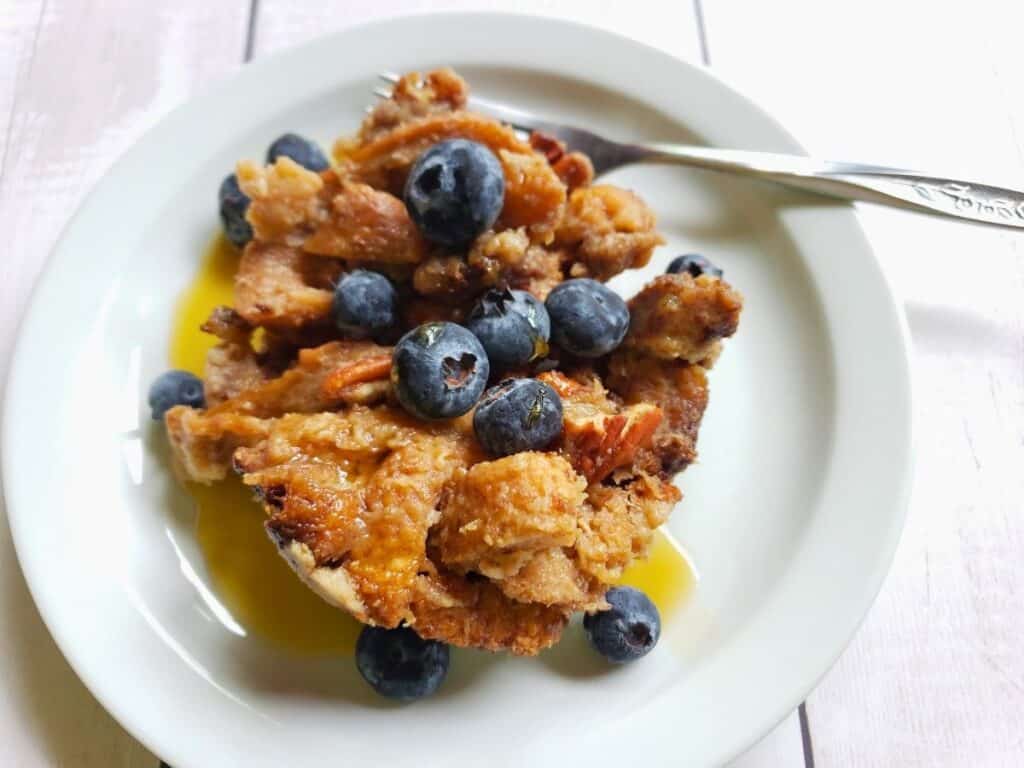banana french toast with blueberries