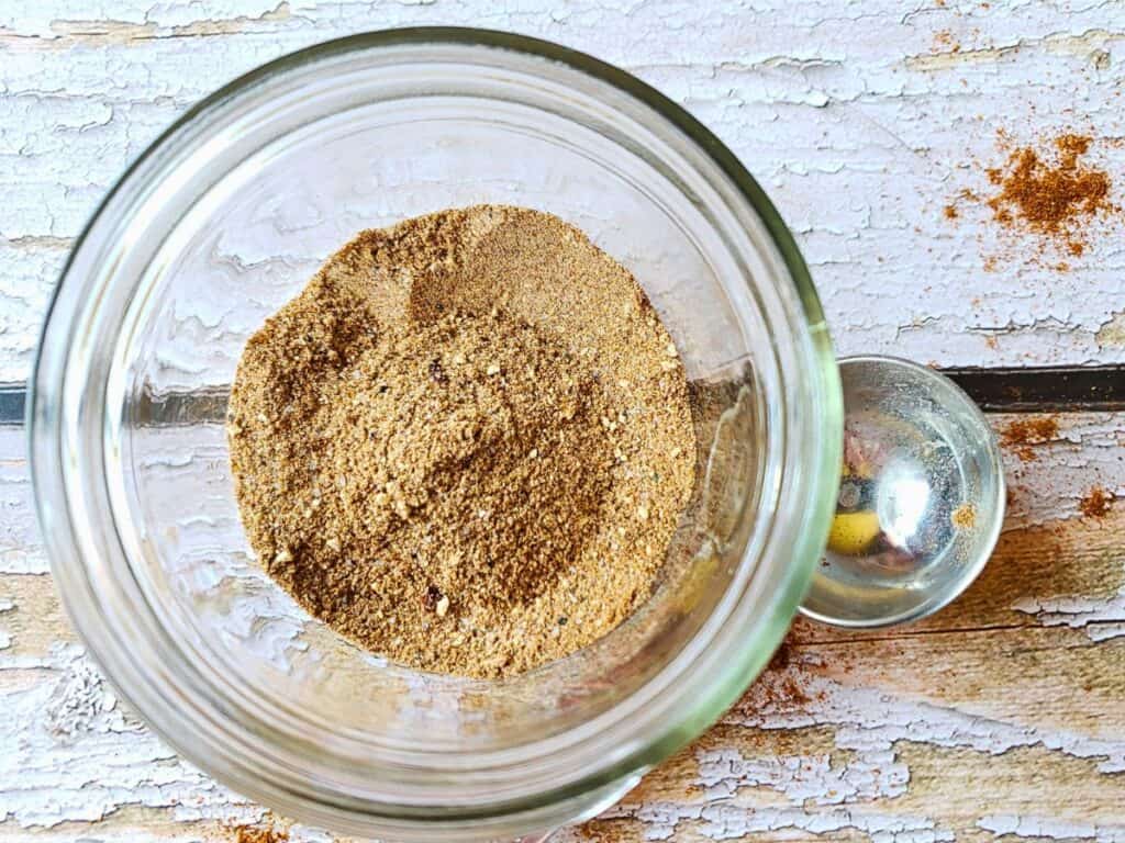 chili seasoning substitute in a glass bowl
