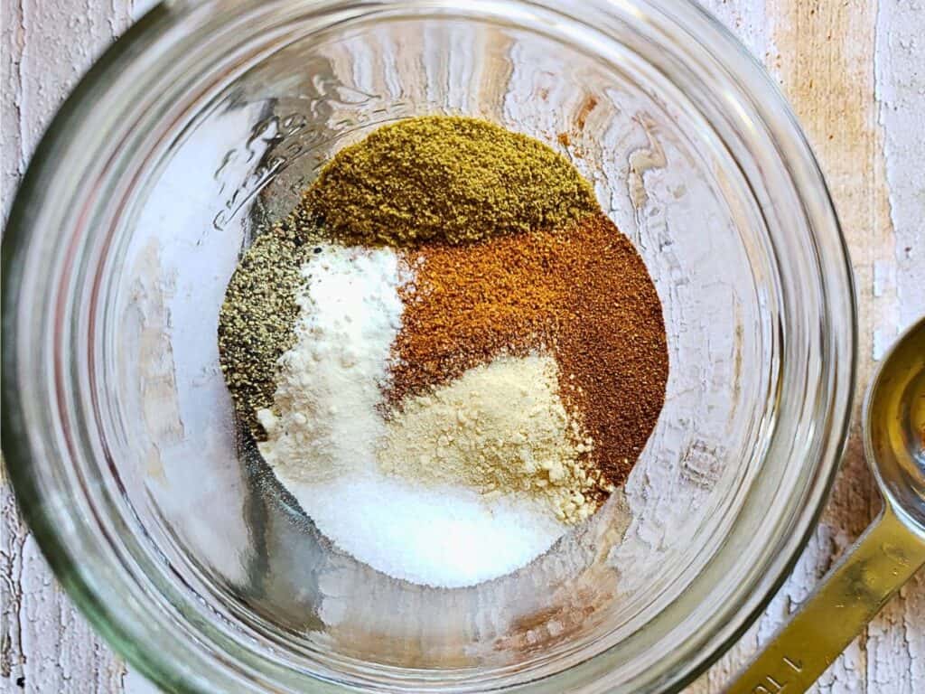 chili seasoning substitute ingredients in a glass dish