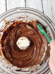 eggless cheesecake filling in a food processor