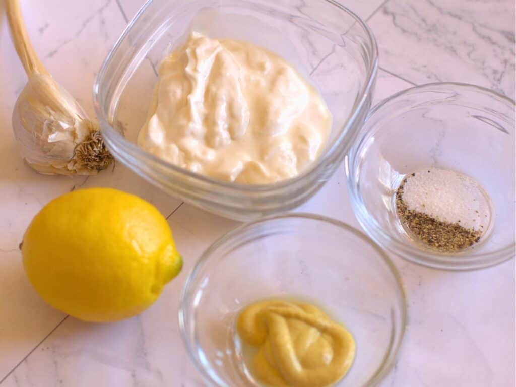 yogurt sauce recipe ingredients
