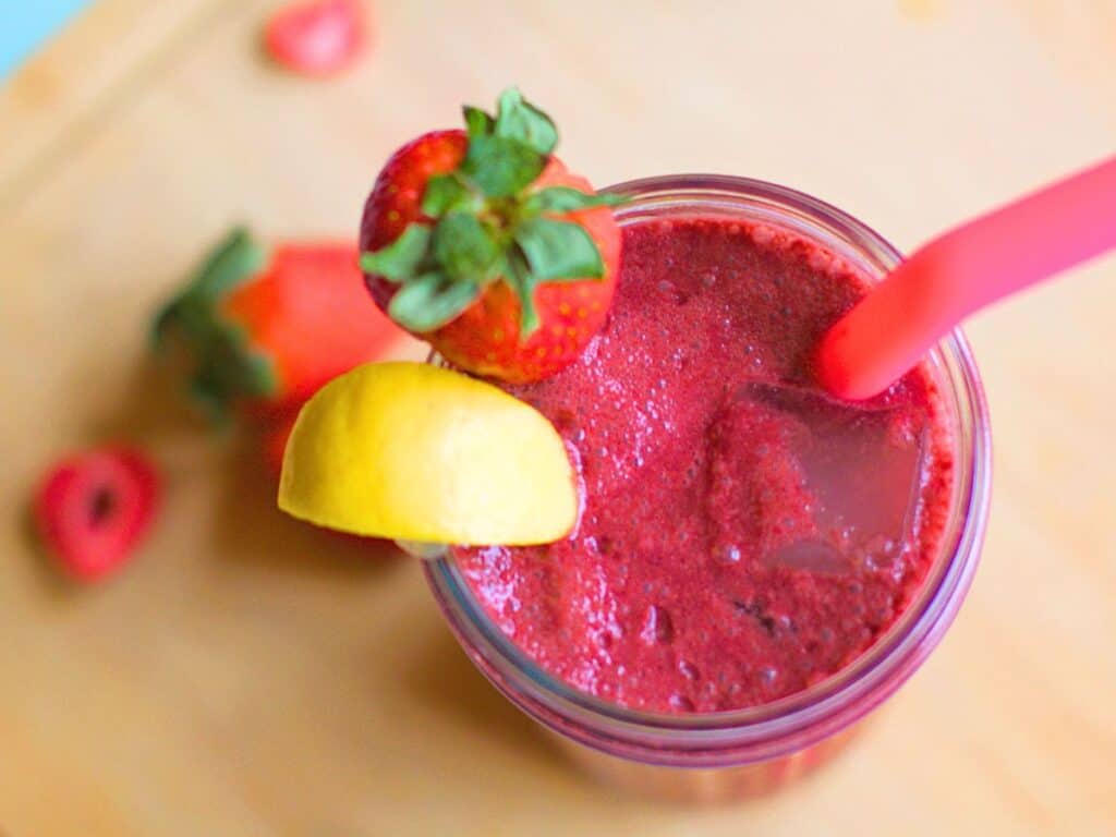strawberry acai refresher in a glass