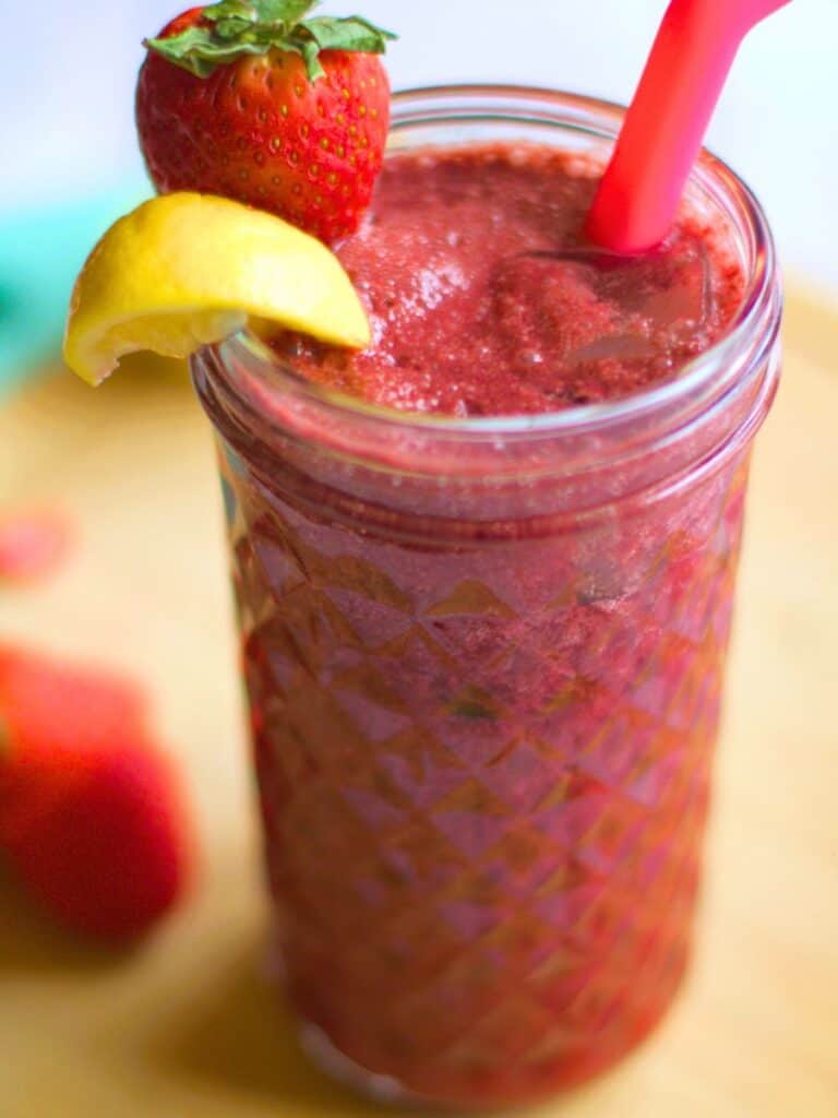 Starbucks copycat strawberry acai refresher in a glass