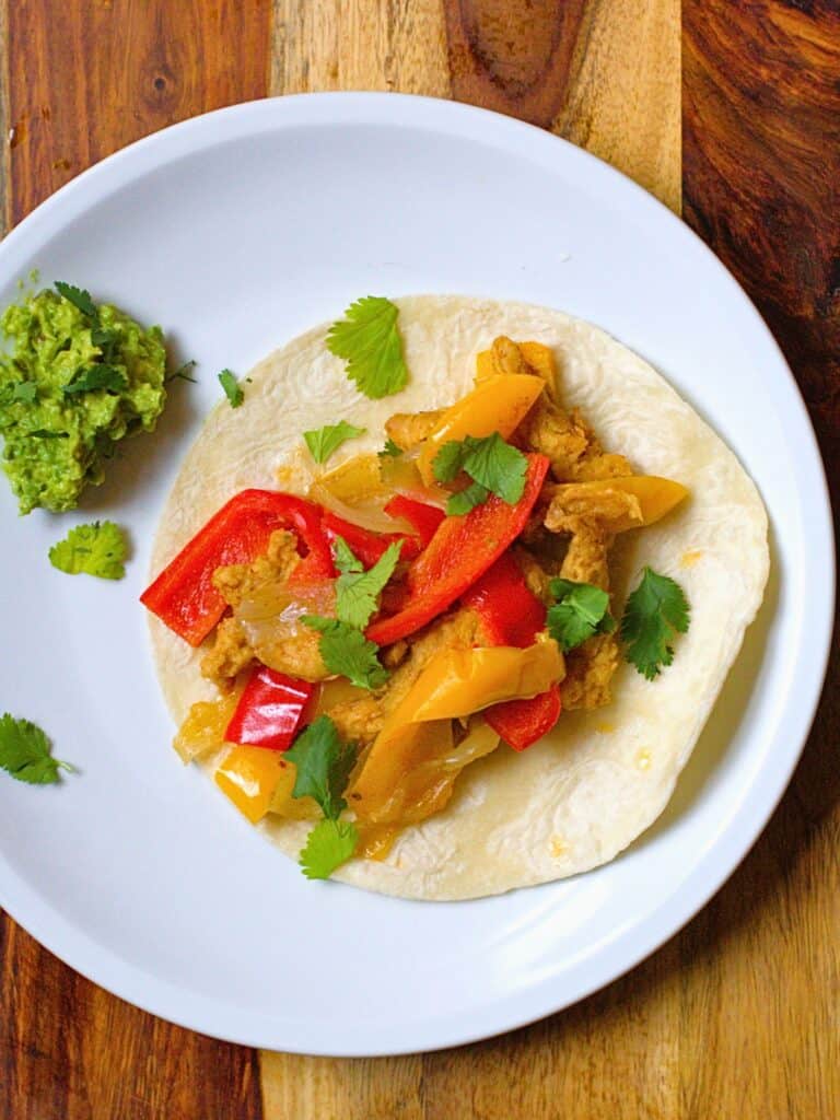 vegan fajitas with guacamole